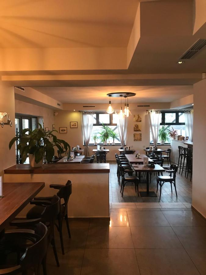 Restaurace a Penzion U Klásků Olomouc Exterior foto